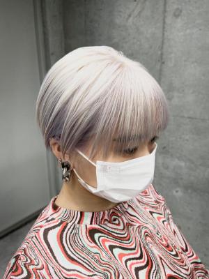 ホワイトブリーチ×丸みショート