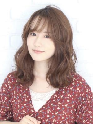 ミルクティー×ゆるふわウェーブ/小顔/10代/20代/30代 ミルクティー×ゆるふわウェーブ/小顔/10代/20代/30代
