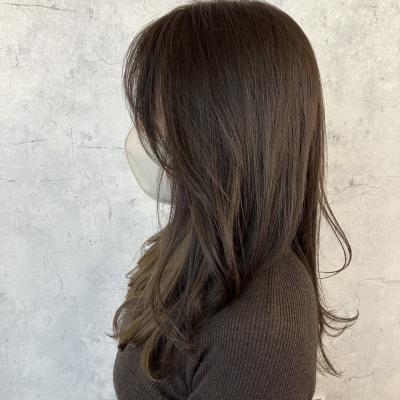 BROOK HAIR DESIGN 明るめグレイヘアのイメージ画像