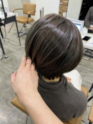 白髪ぼかしハイライトイルミナカラー池袋