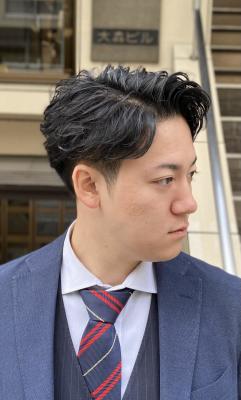 日本橋ビジネスヘア　刈り上げ　癖毛パーマスタイル　のイメージ画像