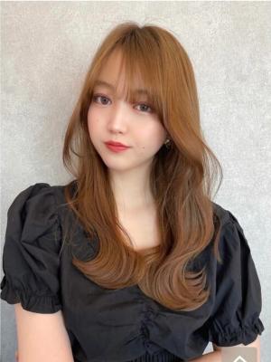 韓国風レイヤーヘアエギョモリシースルーバングくびれヘア巻きのイメージ画像