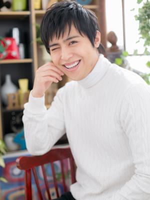 黒髪クラウドマッシュショートで好感度！　ラフ