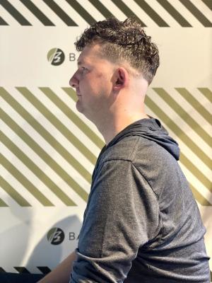 フェードスタイル【BARBER-BAR】