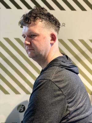 フェードスタイル【BARBER-BAR】