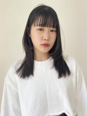 ロングレイヤーワイドバング暗髪艶髪小顔韓国のイメージ画像