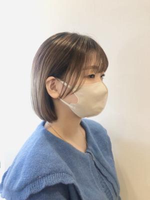 透け感ベージュ