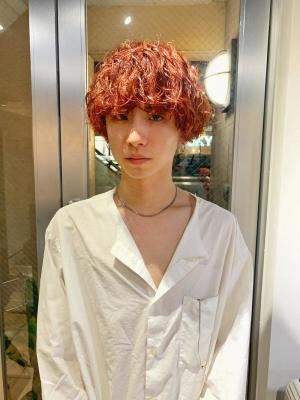 ホワイトグレージュ　ボブルフ　くすみブルー