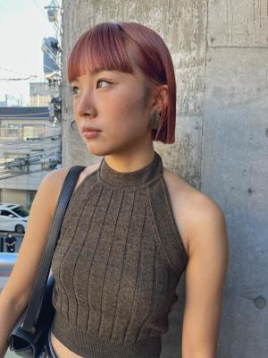 ホワイトグレージュ　ボブルフ　くすみブルー