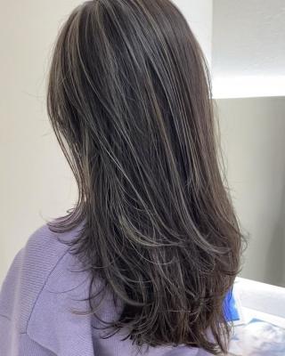 ワンカールでキマる♪細めハイライトとレイヤーカット