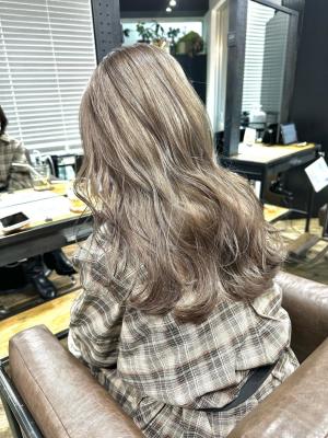 ショコラアッシュ　ヘルシースタイル　ふんわりカール　大人