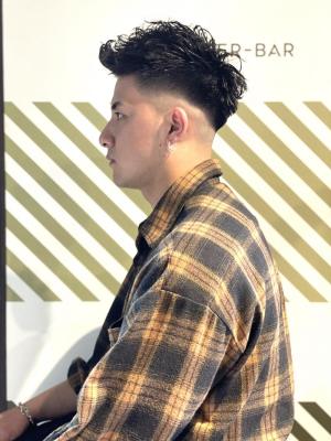 モヒカンショートスタイル【BARBER-BAR】