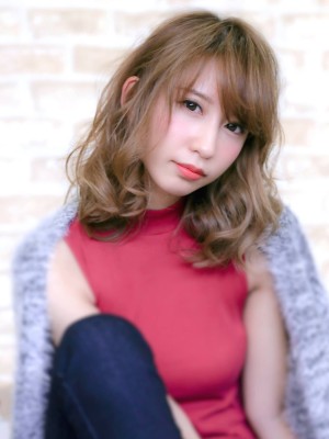 触りたくなるツヤツヤミディ
