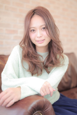 透明感が際立つ美白オーラ♪