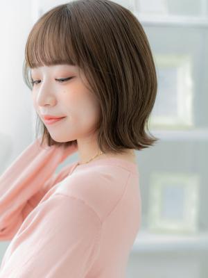 大人ガーリー前下がりくすみカラー外ハネボブ タイトストレート 大人ガーリー前下がりくすみカラー外ハネボブ タイトストレート