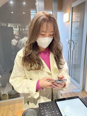 大人可愛いチョコレートモードプリカール外はねボブハイライト