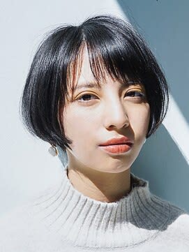 黒髪ショート