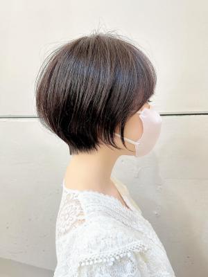 大人可愛い束感 耳掛けひし形小顔丸みショートヘア【近藤】横浜 大人可愛い束感 耳掛けひし形小顔丸みショートヘア【近藤】横浜