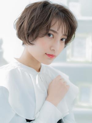 シースルーバングゆるふわ小顔ボブショートステップボーンカット シースルーバングゆるふわ小顔ボブショートステップボーンカット
