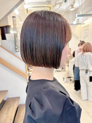 大人の魅力ぱつっと切りっぱなしミニボブショートヘアは横浜
