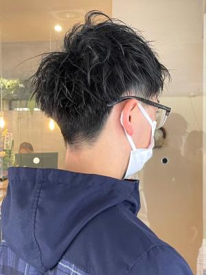 ツーブロックショート　ビジネススタイル　束感