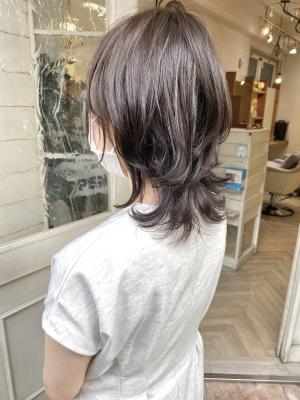 2023年人気ヘアくびれウルフミディアム世田谷区美容室