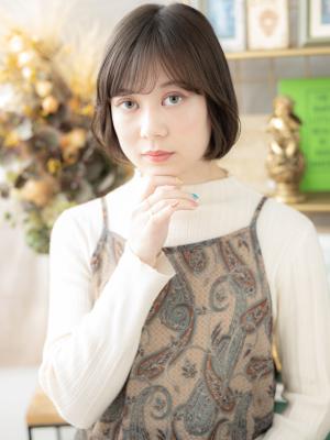 グレージュアッシュシースルーバング大人ボブ アッシュオリーブ グレージュアッシュシースルーバング大人ボブ アッシュオリーブ