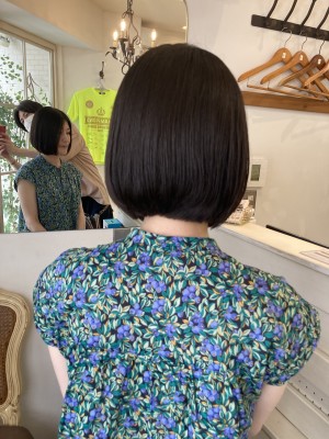 前下がりグラボブ乾かすだけでまとまる髪型小田急線美容室
