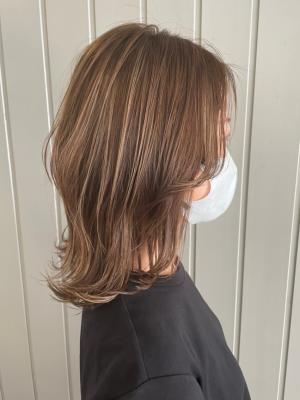 ハイライト ミディアムレイヤー くびれ巻き 