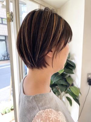 ハイライトショートヘア白髪ぼかしもできる万能カラー梅ヶ丘
