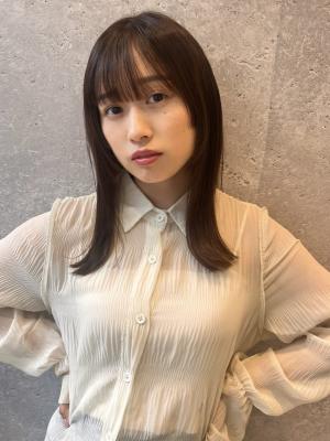 三軒茶屋_レディース_セミロング_ベージュ_ストレート_小顔 三軒茶屋_レディース_セミロング_ベージュ_ストレート_小顔