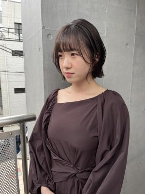 斜めバンググレージュカラー デザインカラー シルキーベージュ