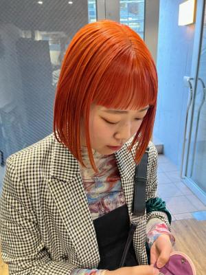 斜めバンググレージュカラーデザインカラー　シルキーベージュ　