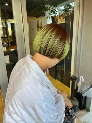 斜めバンググレージュカラーデザインカラー　シルキーベージュ　