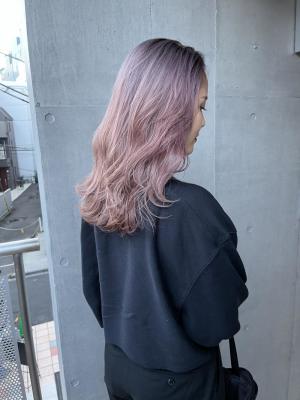 斜めバンググレージュカラーシルキーベージュマッシュパーマ