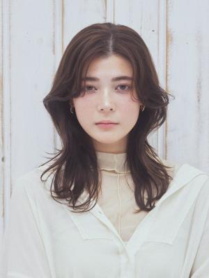 透明感ヨシンモリヘアのイメージ画像