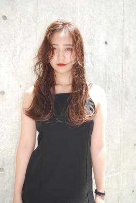 斜めバング　グレージュカラーシルキーベージュ　マッシュパーマ