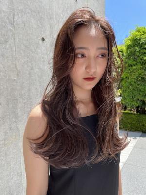 斜めバング　グレージュカラーシルキーベージュ　マッシュパーマ