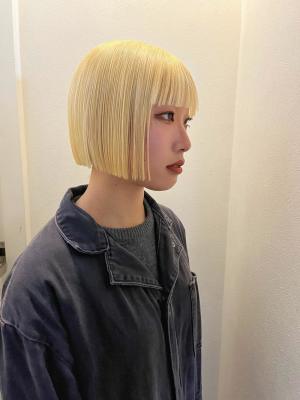 斜めバンググレージュカラーデザインカラー　シルキーベージュ　