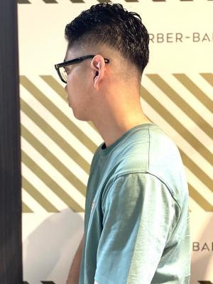 BARBER-BARサイドパートスタイル