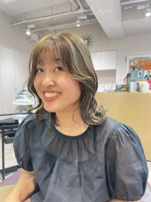 ハイライト × オリーブベージュ