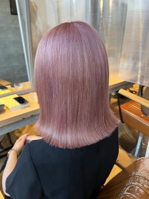 パープルピンク × パツっとボブ
