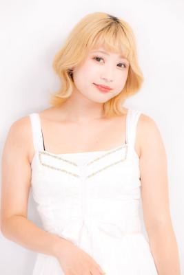レトロくびれブロンドカラースタイル