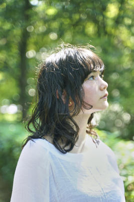 大人可愛いミディアムヘア