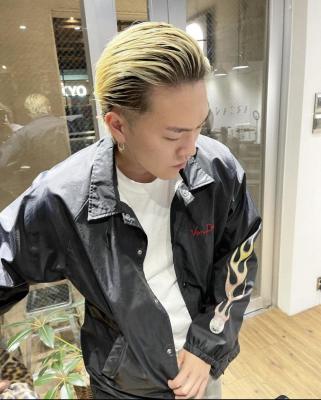 束感ショート　波巻き　ハイライト マッシュパーマ