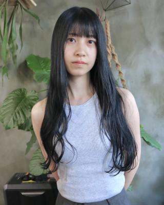 blue black × long hairのイメージ画像