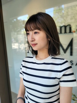 ナチュラルストレート×艶カラー