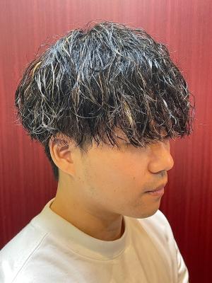 ツイストスパイラルパーマ×ツーブロック ツイストスパイラルパーマ×ツーブロックのイメージ画像