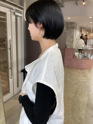 ショートボブ