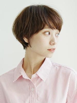 パーマでフワッと質感ショート